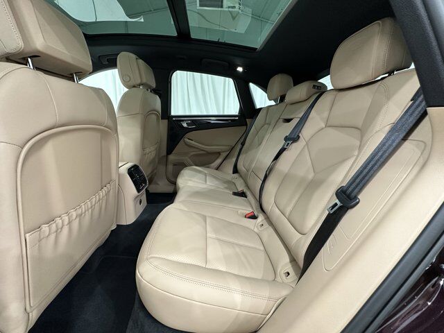 2024 Porsche Macan Newark DE