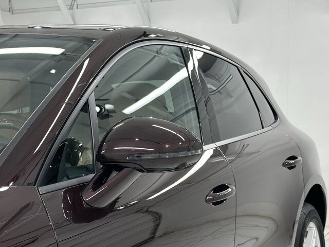 2024 Porsche Macan Newark DE