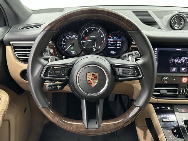 2024 Porsche Macan Newark DE