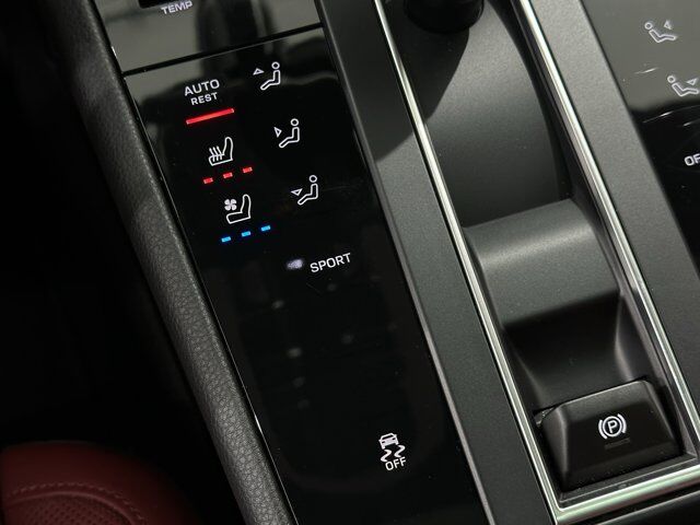 2024 Porsche Macan Newark DE
