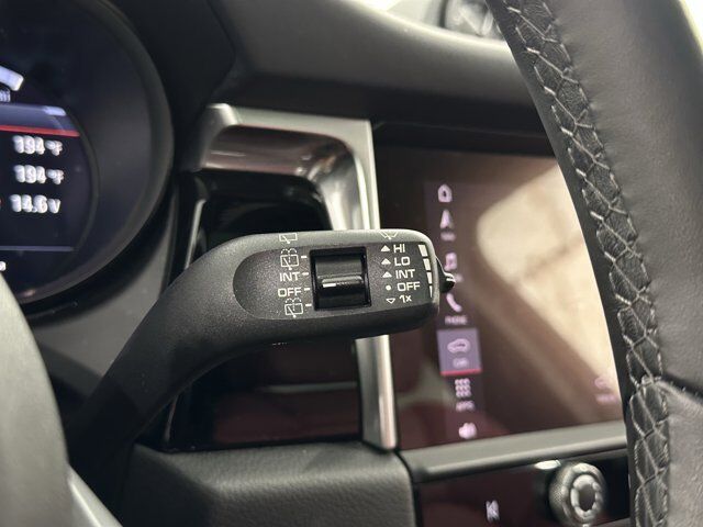 2024 Porsche Macan Newark DE