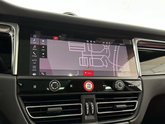2024 Porsche Macan Newark DE