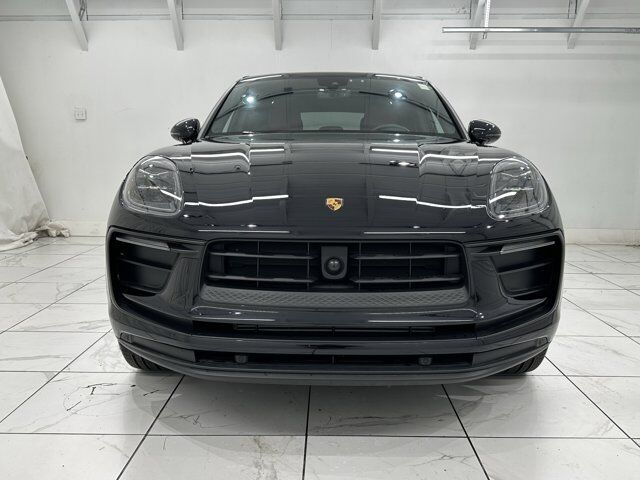 2024 Porsche Macan Newark DE