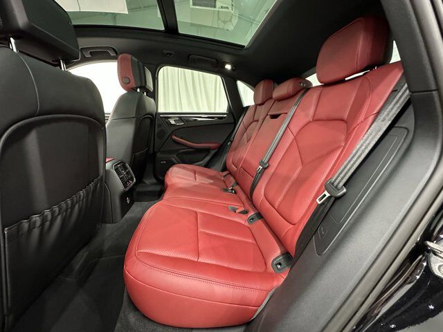 2024 Porsche Macan Newark DE