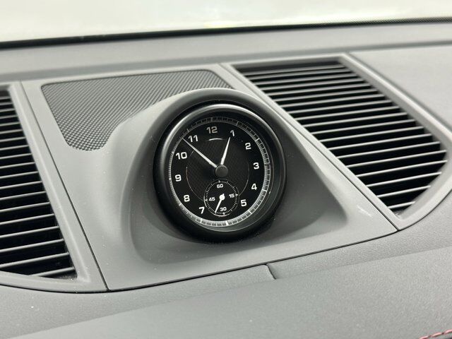 2024 Porsche Macan Newark DE