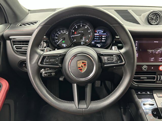 2024 Porsche Macan Newark DE