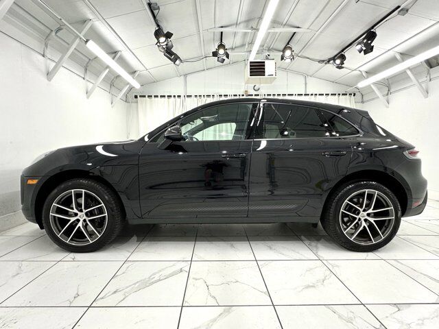2024 Porsche Macan Newark DE