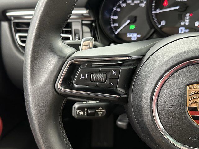 2024 Porsche Macan Newark DE