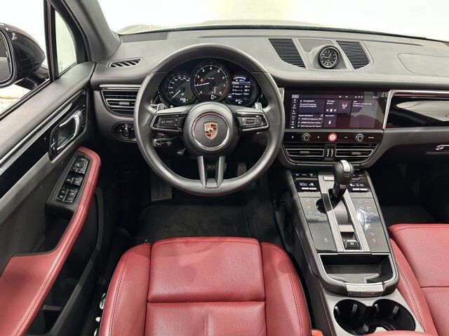 2024 Porsche Macan Newark DE