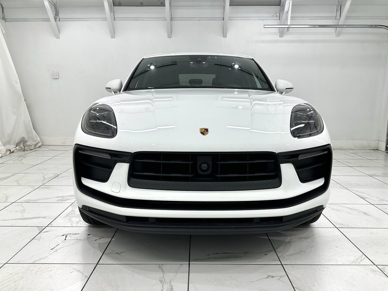 2024 Porsche Macan Newark DE
