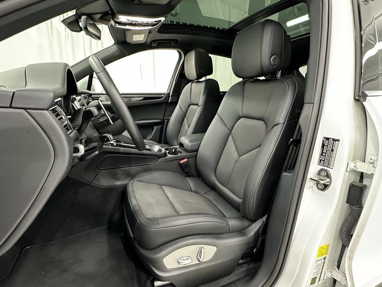 2024 Porsche Macan Newark DE