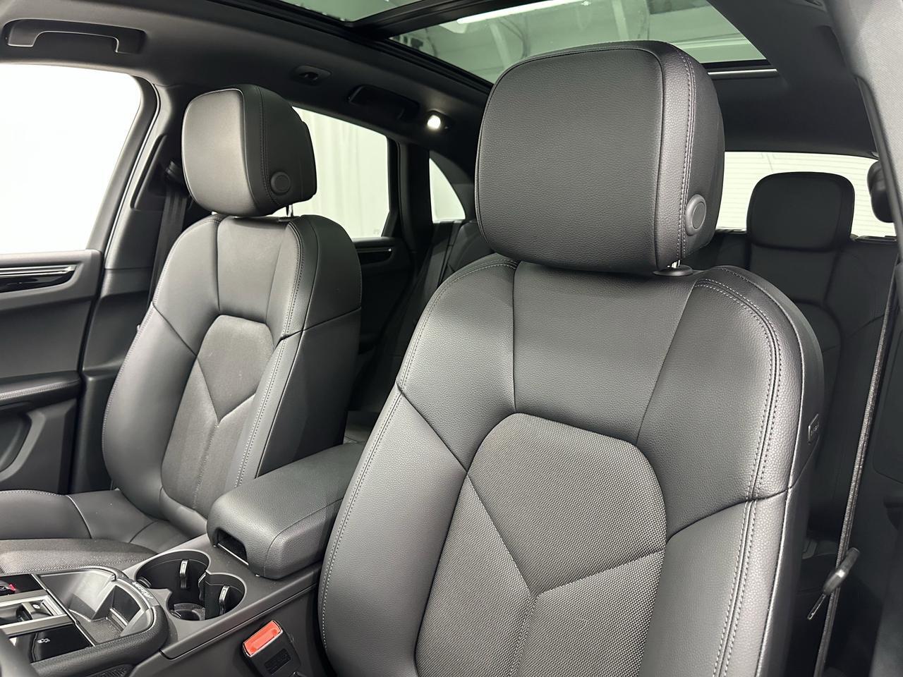 2024 Porsche Macan Newark DE