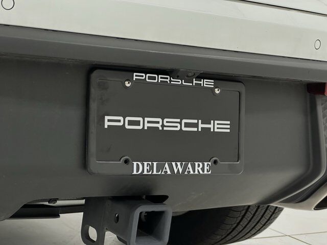 2024 Porsche Macan Newark DE