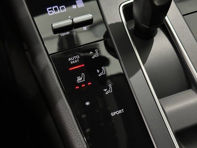 2024 Porsche Macan Newark DE