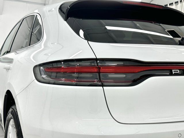 2024 Porsche Macan Newark DE