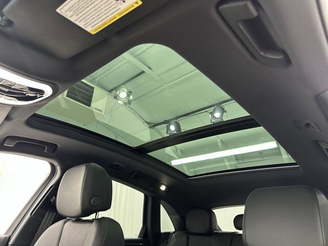 2024 Porsche Macan Newark DE