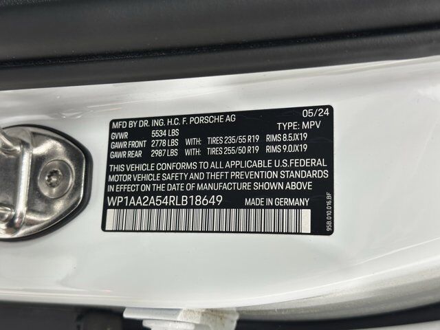 2024 Porsche Macan Newark DE