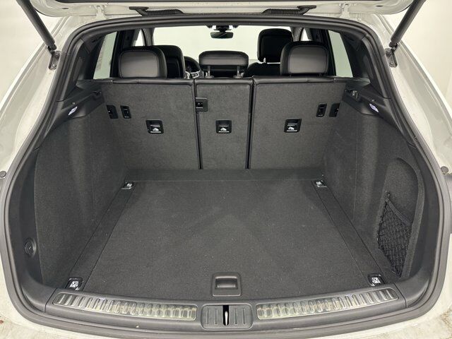 2024 Porsche Macan Newark DE
