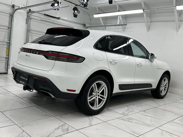 2024 Porsche Macan Newark DE