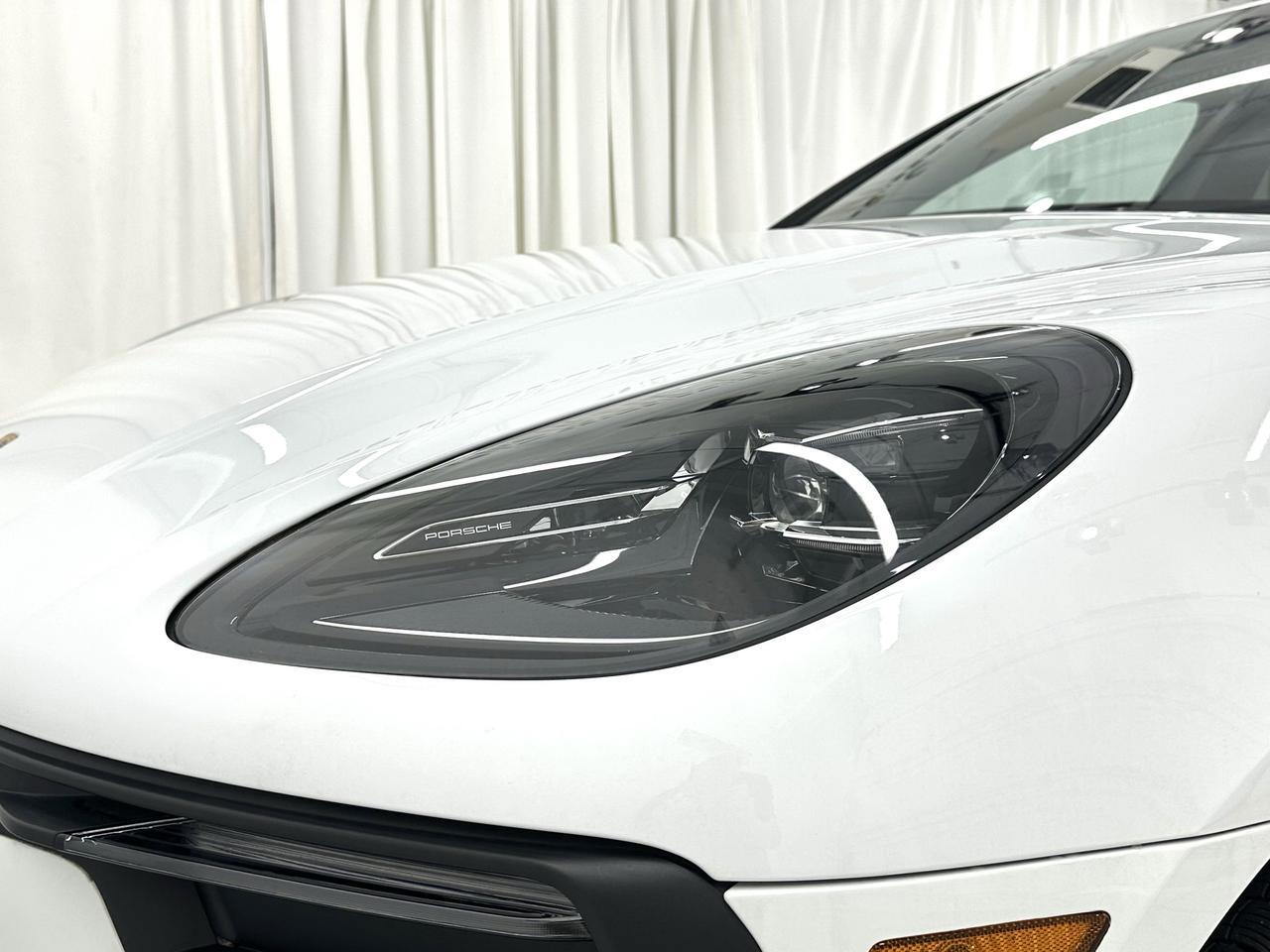 2024 Porsche Macan Newark DE