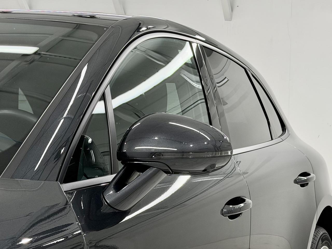 2024 Porsche Macan Newark DE