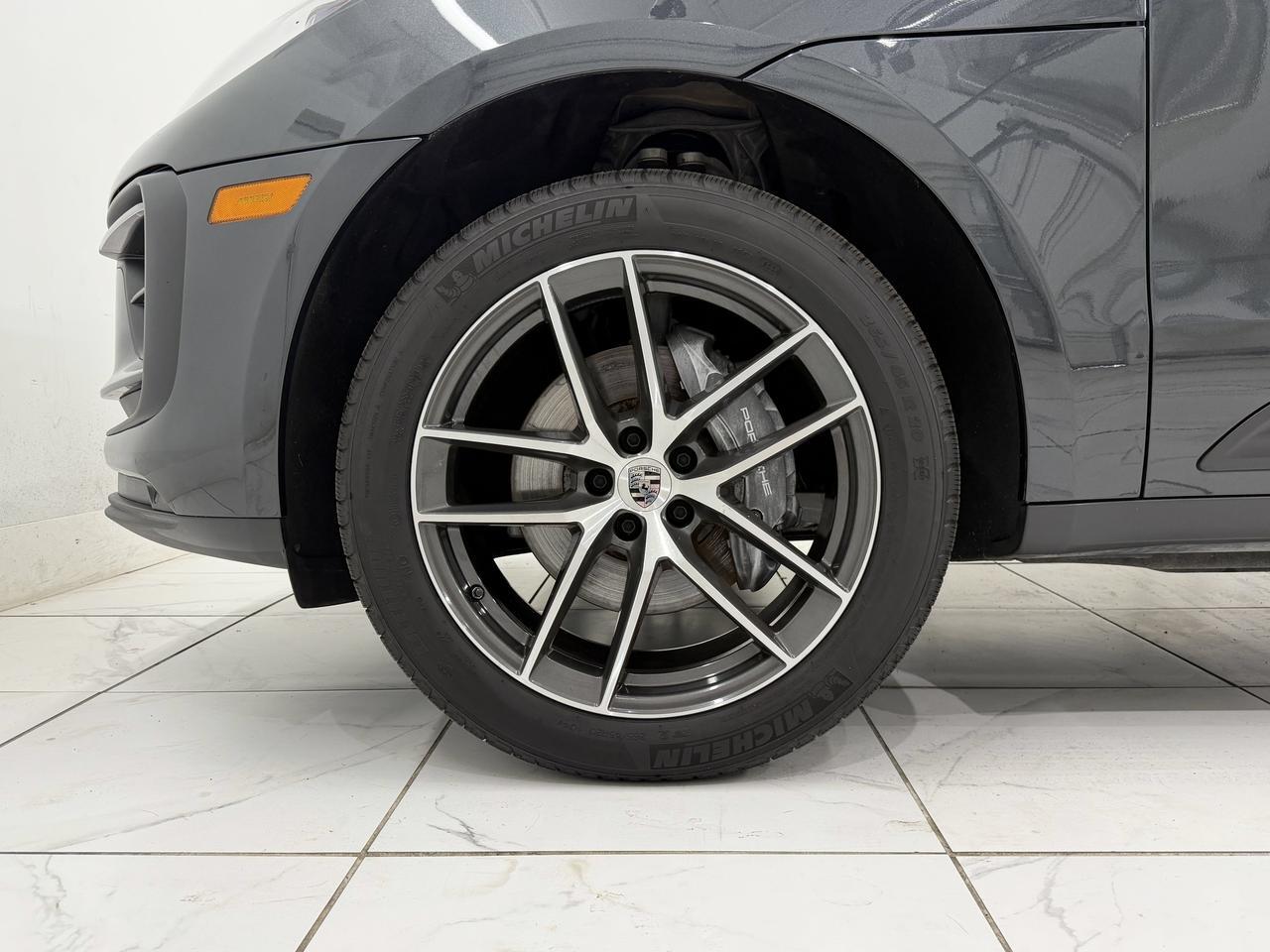 2024 Porsche Macan Newark DE