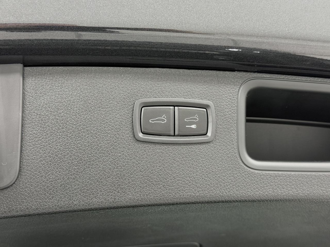 2024 Porsche Macan Newark DE