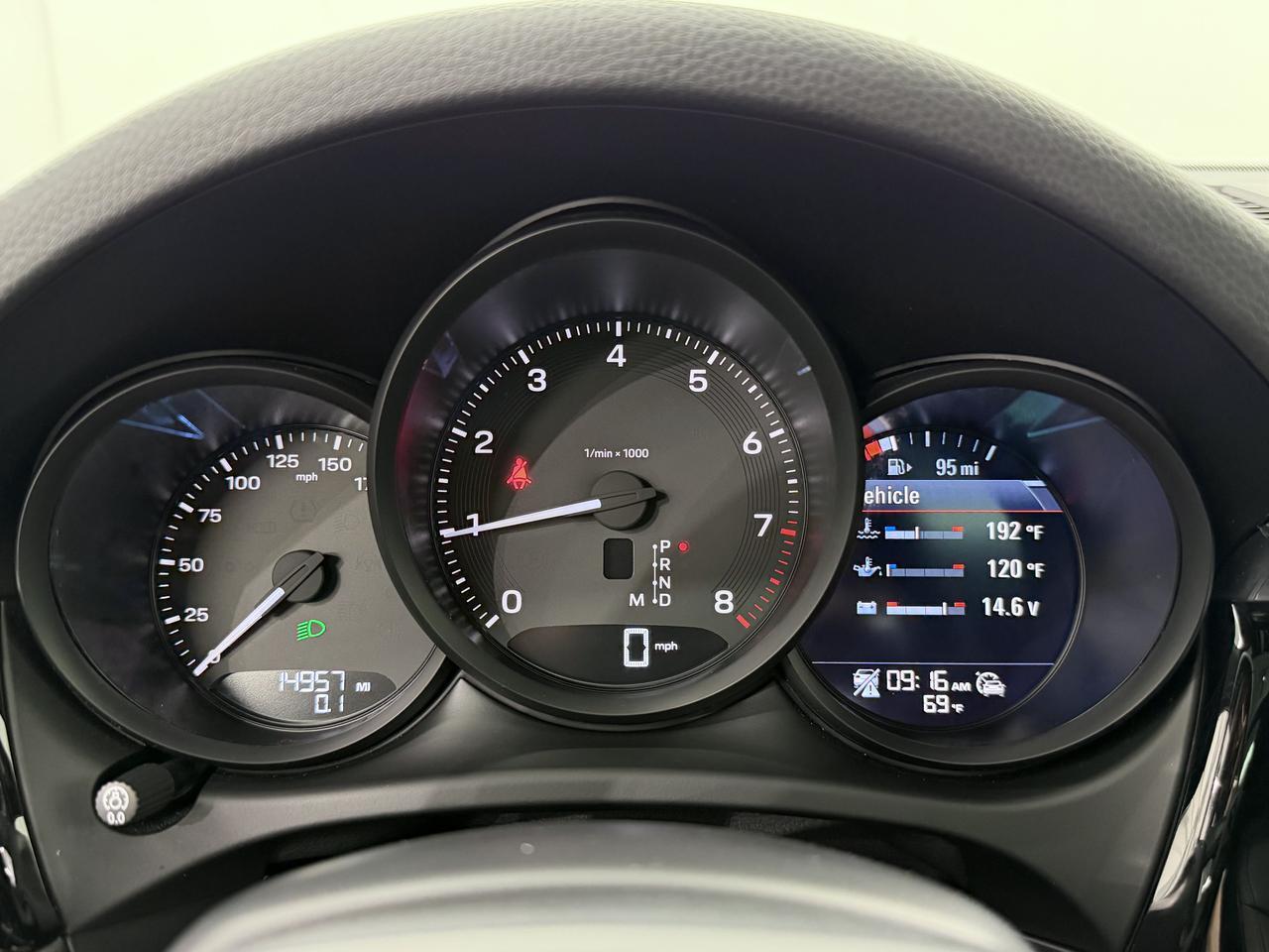 2024 Porsche Macan Newark DE