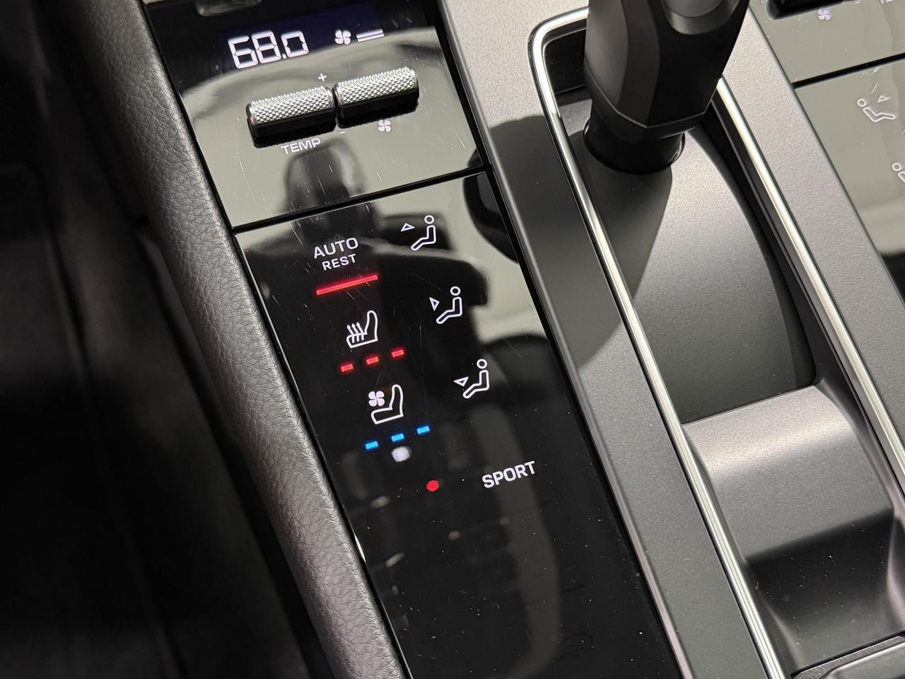 2024 Porsche Macan Newark DE