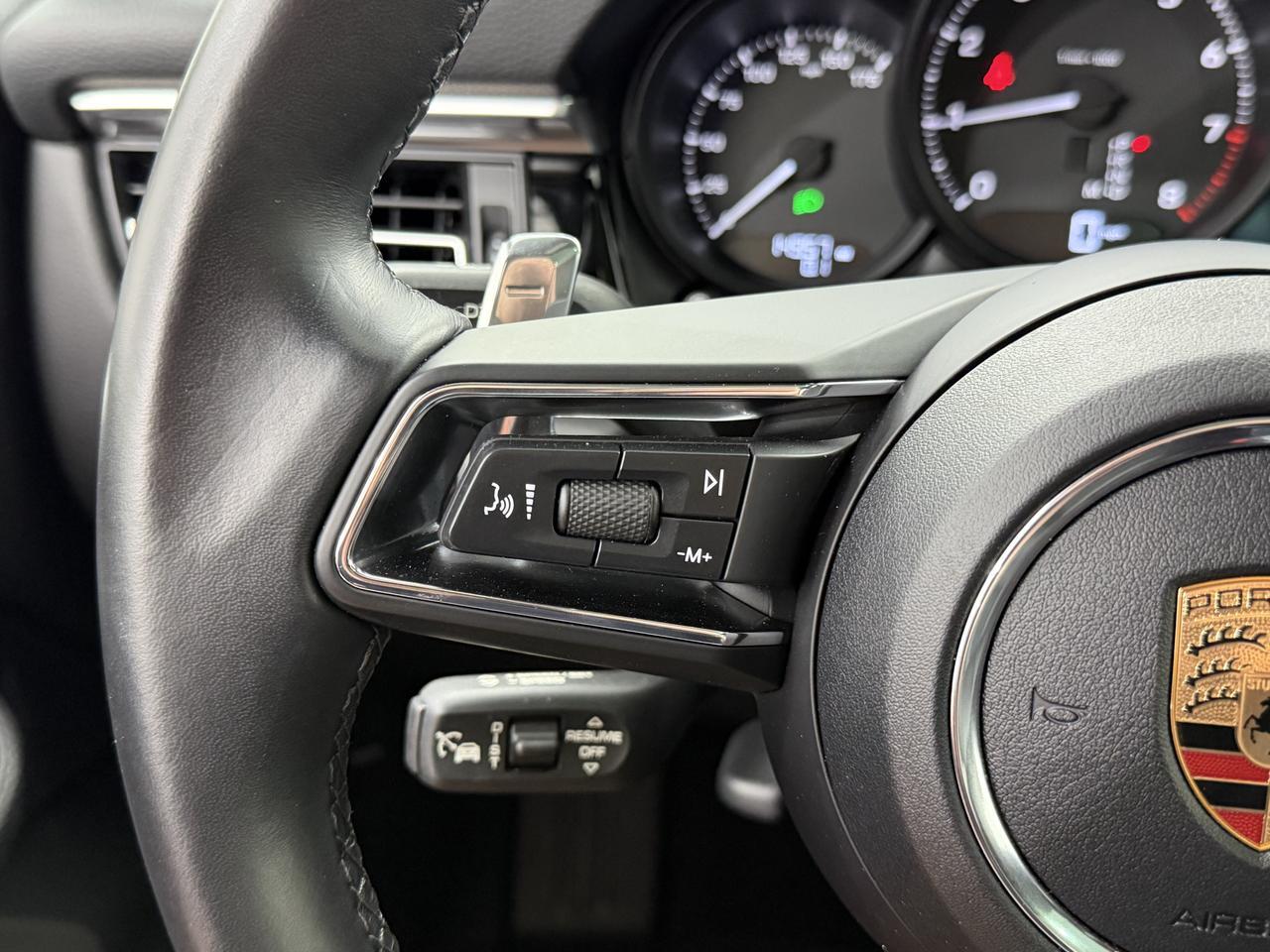 2024 Porsche Macan Newark DE