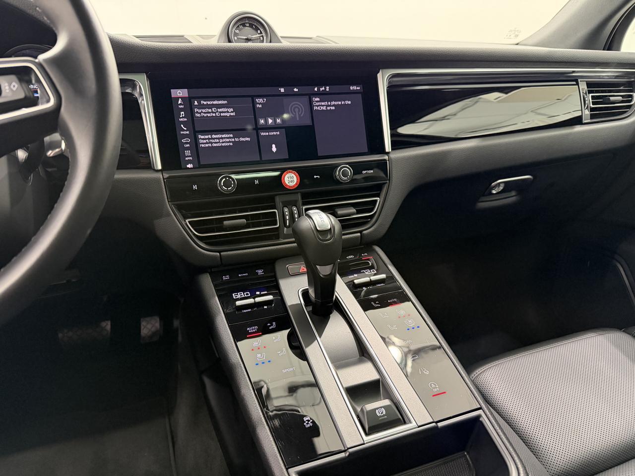 2024 Porsche Macan Newark DE