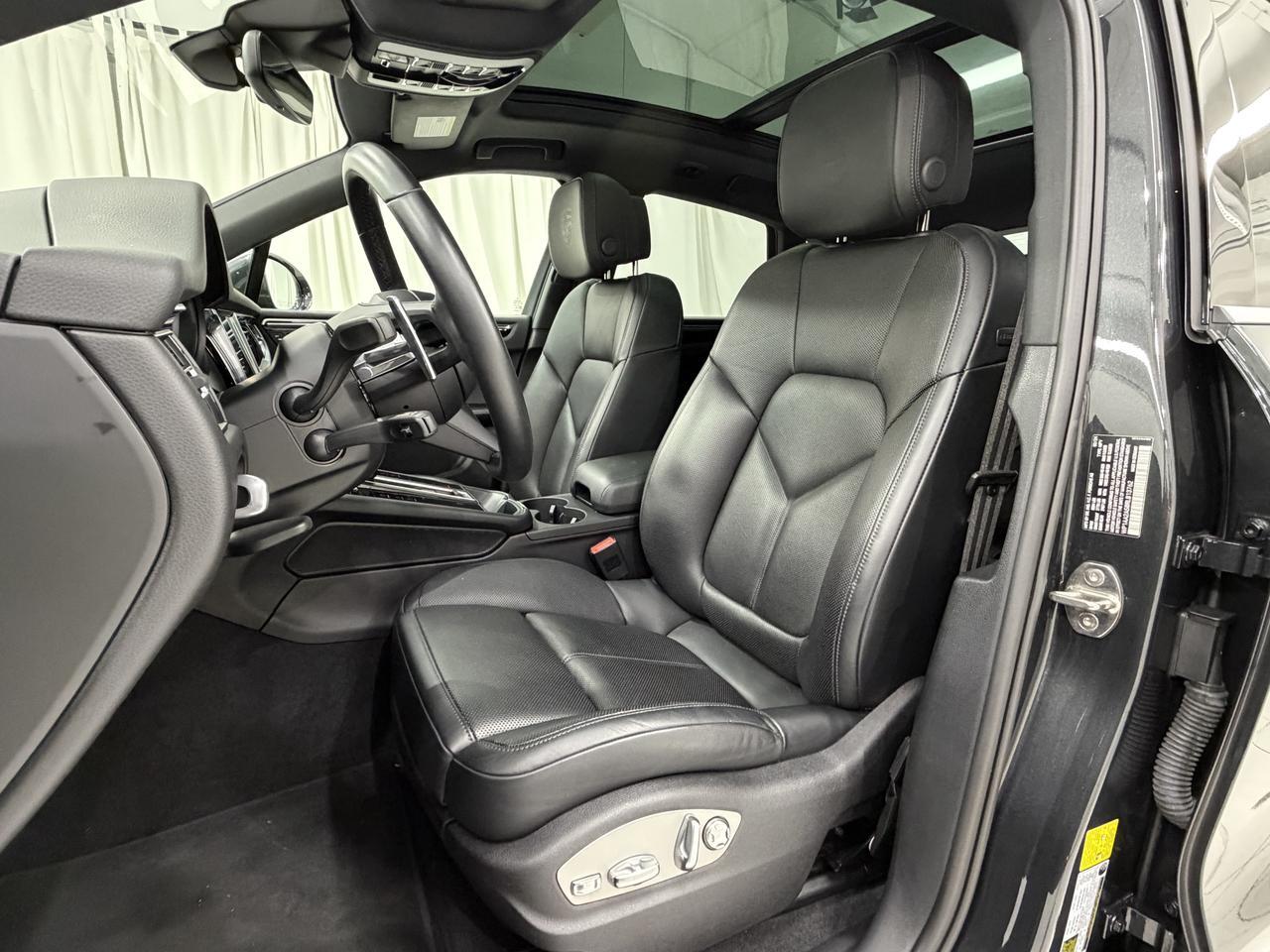 2024 Porsche Macan Newark DE