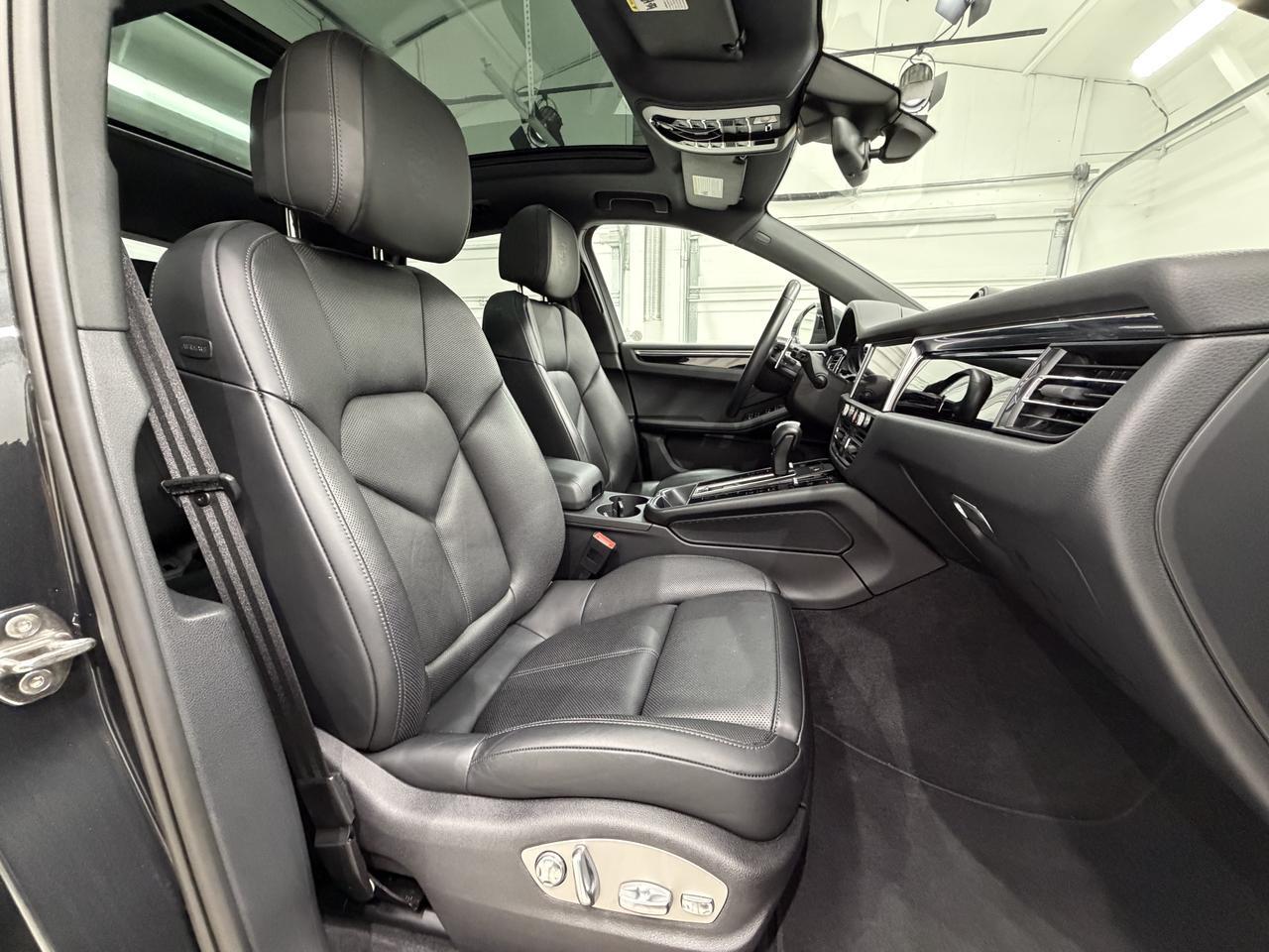 2024 Porsche Macan Newark DE