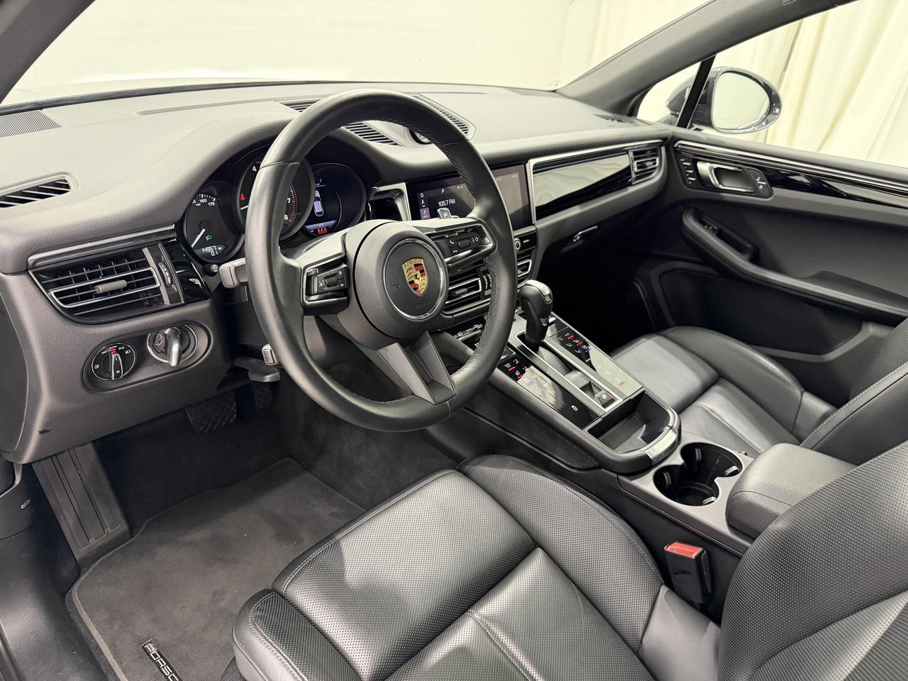 2024 Porsche Macan Newark DE