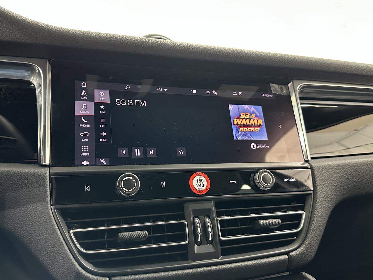 2024 Porsche Macan Newark DE
