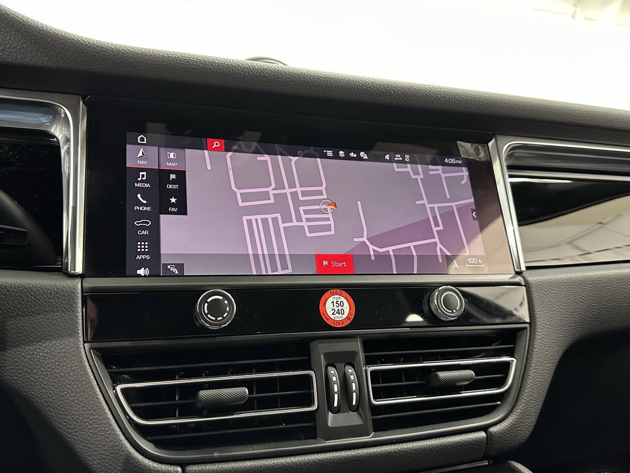 2024 Porsche Macan Newark DE