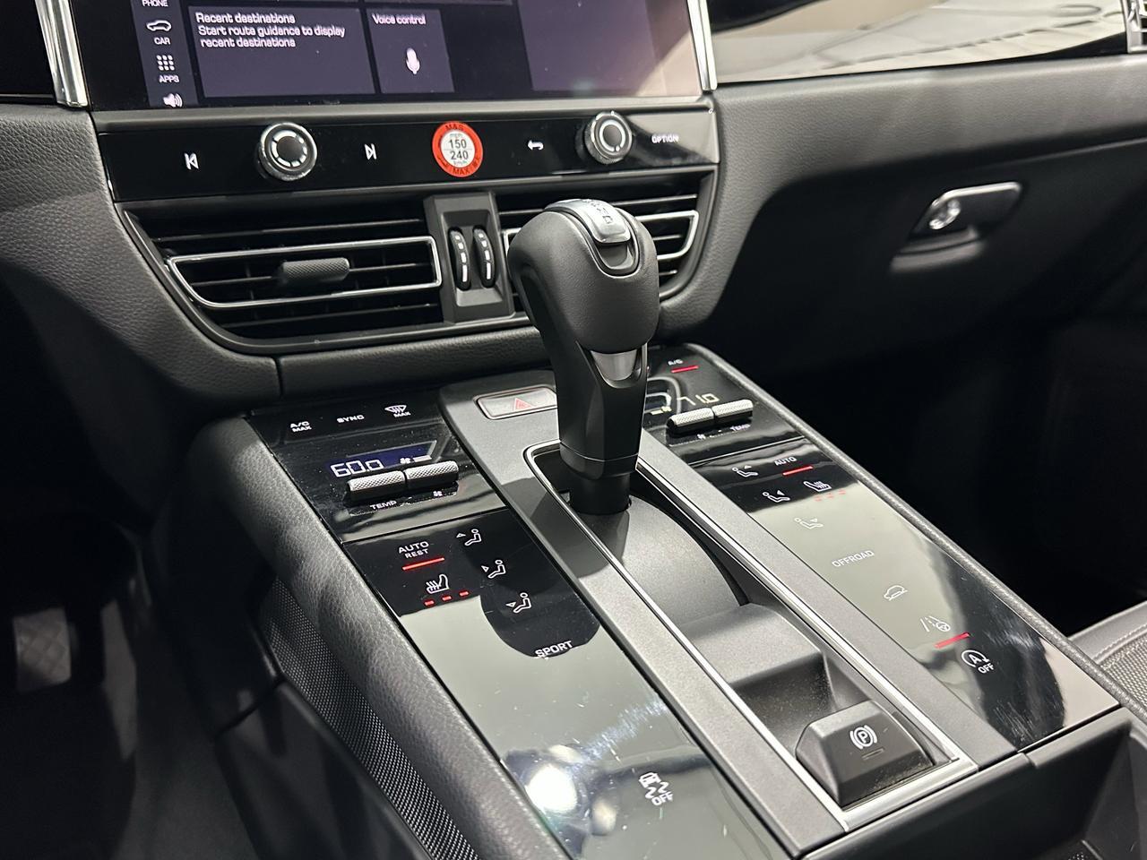 2024 Porsche Macan Newark DE