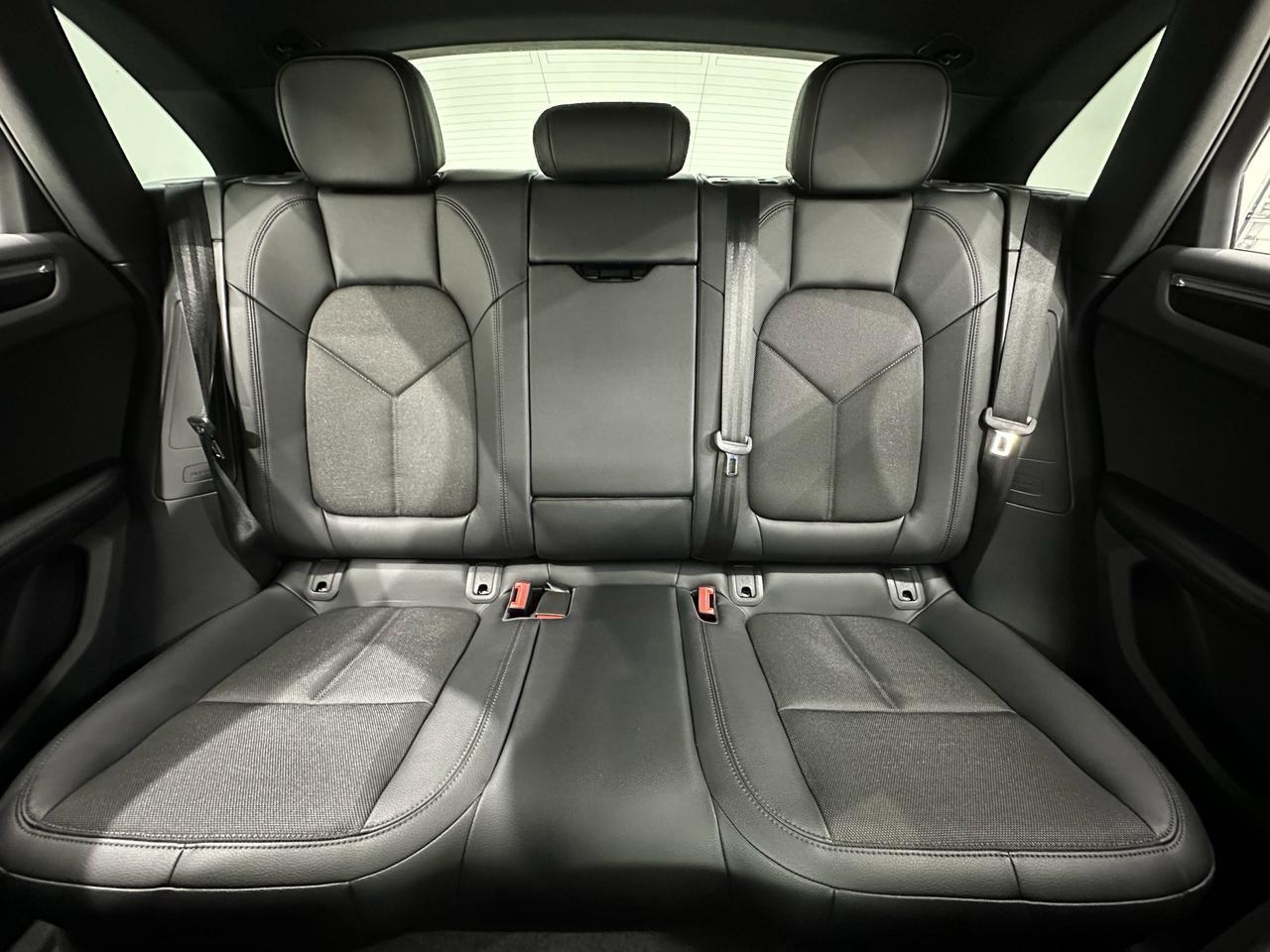 2024 Porsche Macan Newark DE