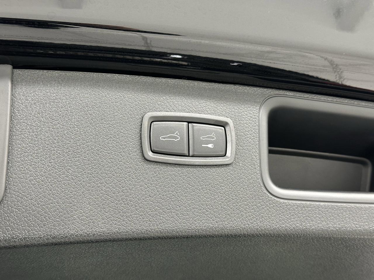 2024 Porsche Macan Newark DE