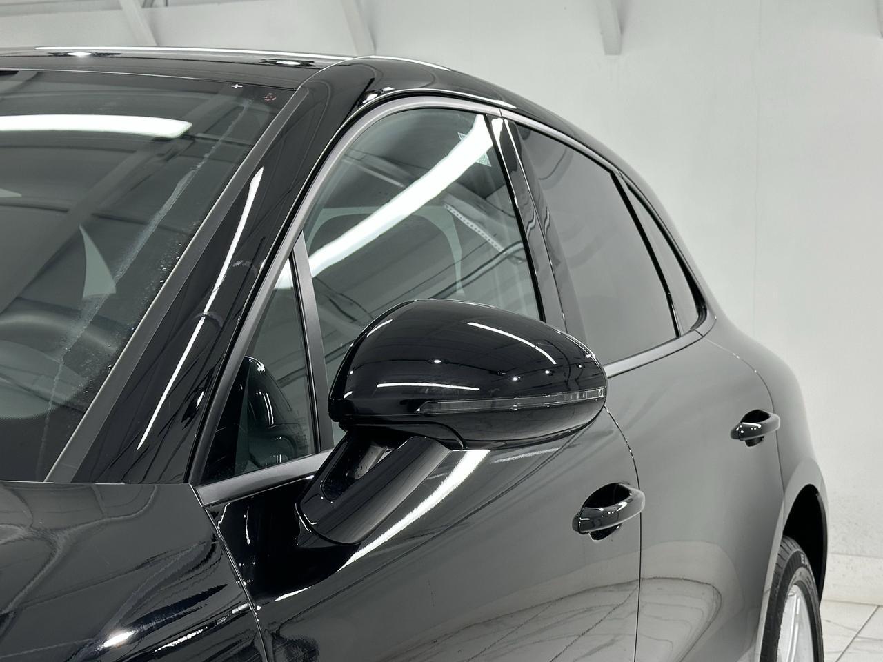 2024 Porsche Macan Newark DE