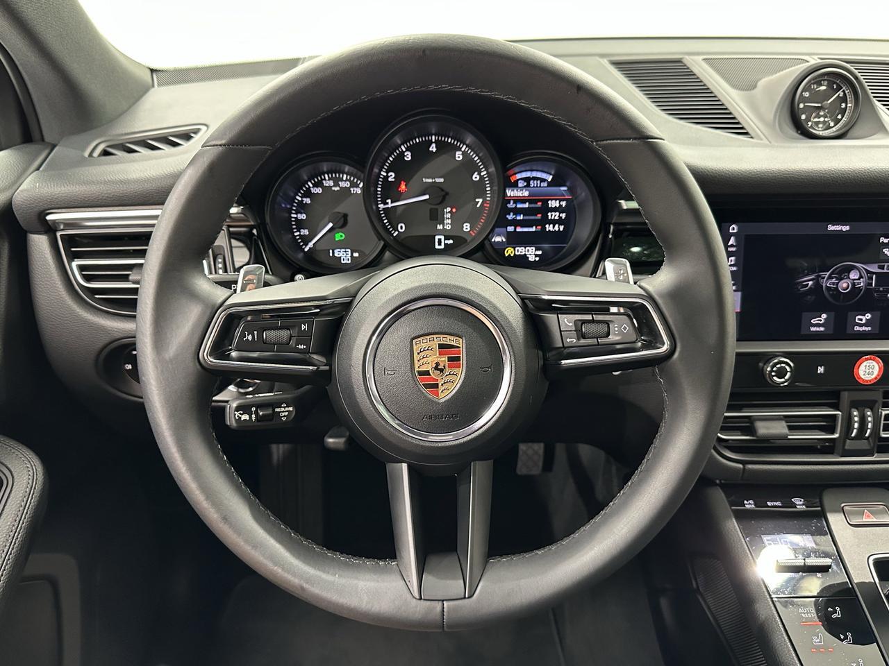 2024 Porsche Macan Newark DE