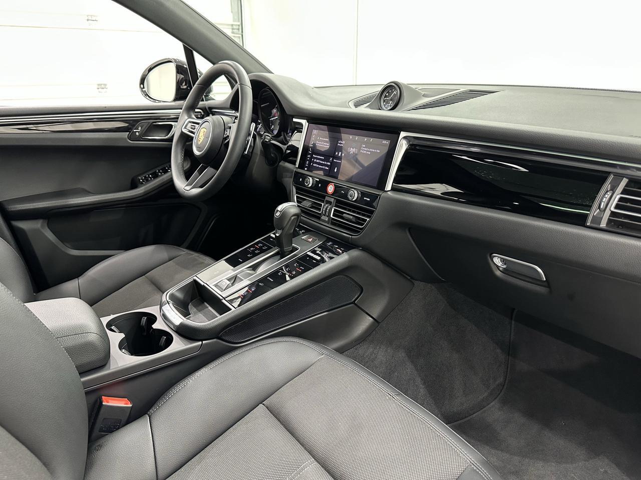 2024 Porsche Macan Newark DE