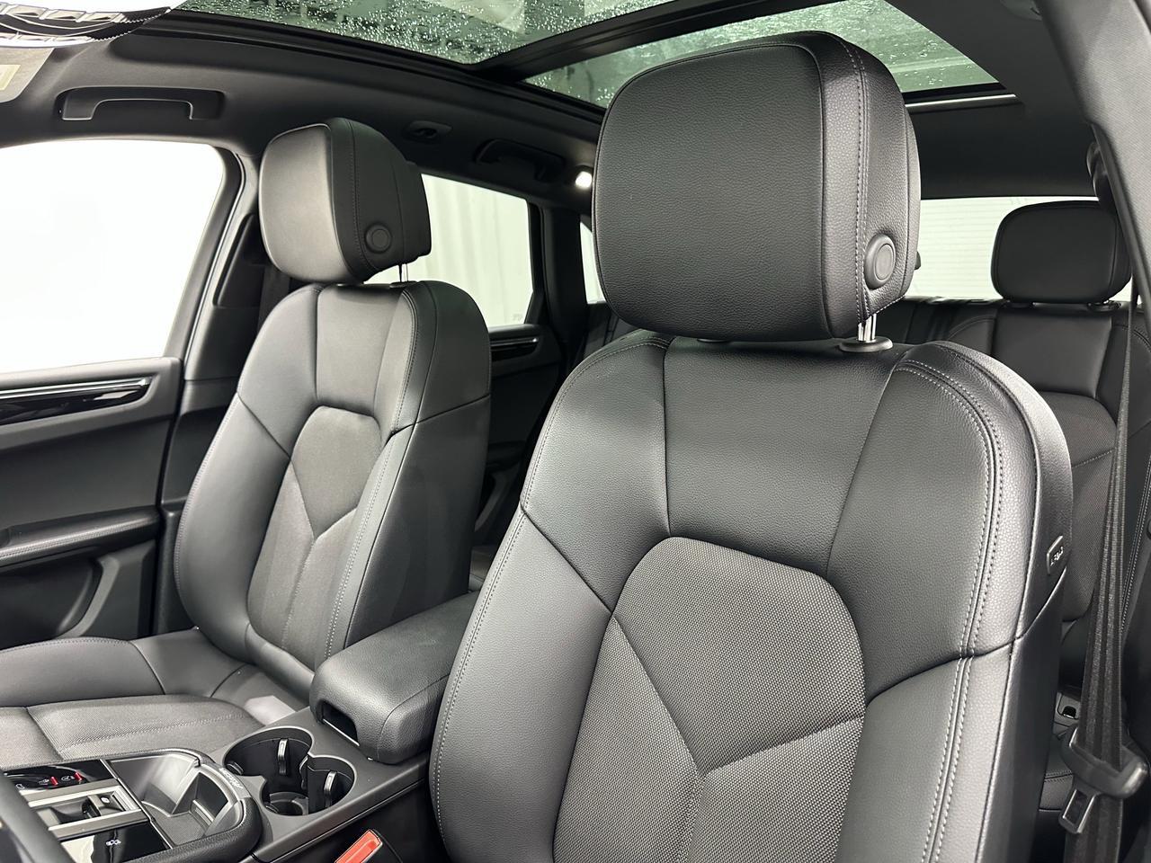 2024 Porsche Macan Newark DE