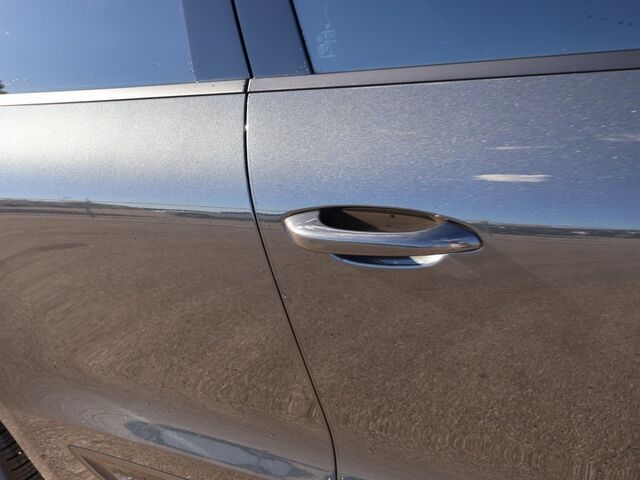 2024 Porsche Macan  Oshkosh WI