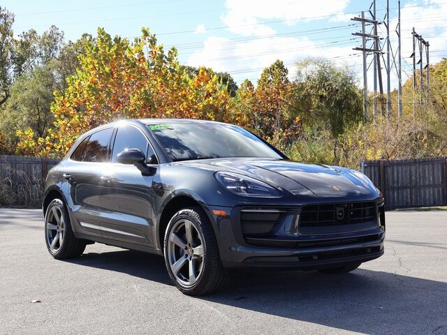 2024 Porsche Macan  Oshkosh WI
