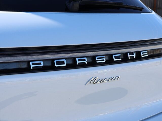 2024 Porsche Macan  Oshkosh WI