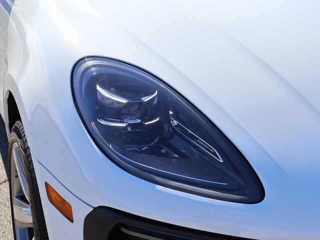 2024 Porsche Macan  Oshkosh WI