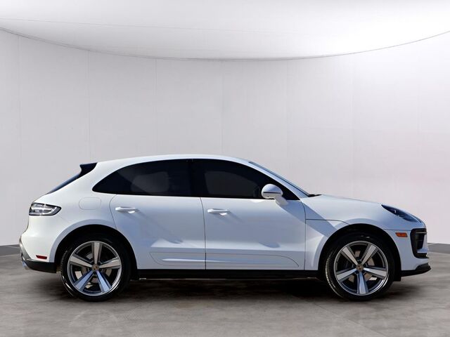 2024 Porsche Macan  Oshkosh WI