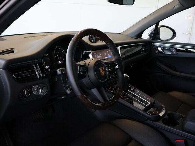 2024 Porsche Macan  Oshkosh WI