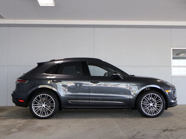 2024 Porsche Macan  Oshkosh WI